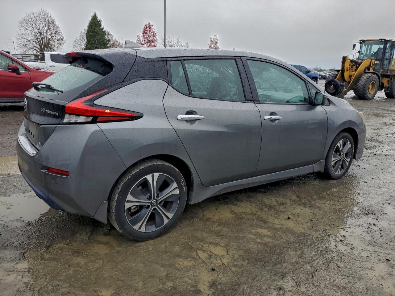 2020 NISSAN LEAF