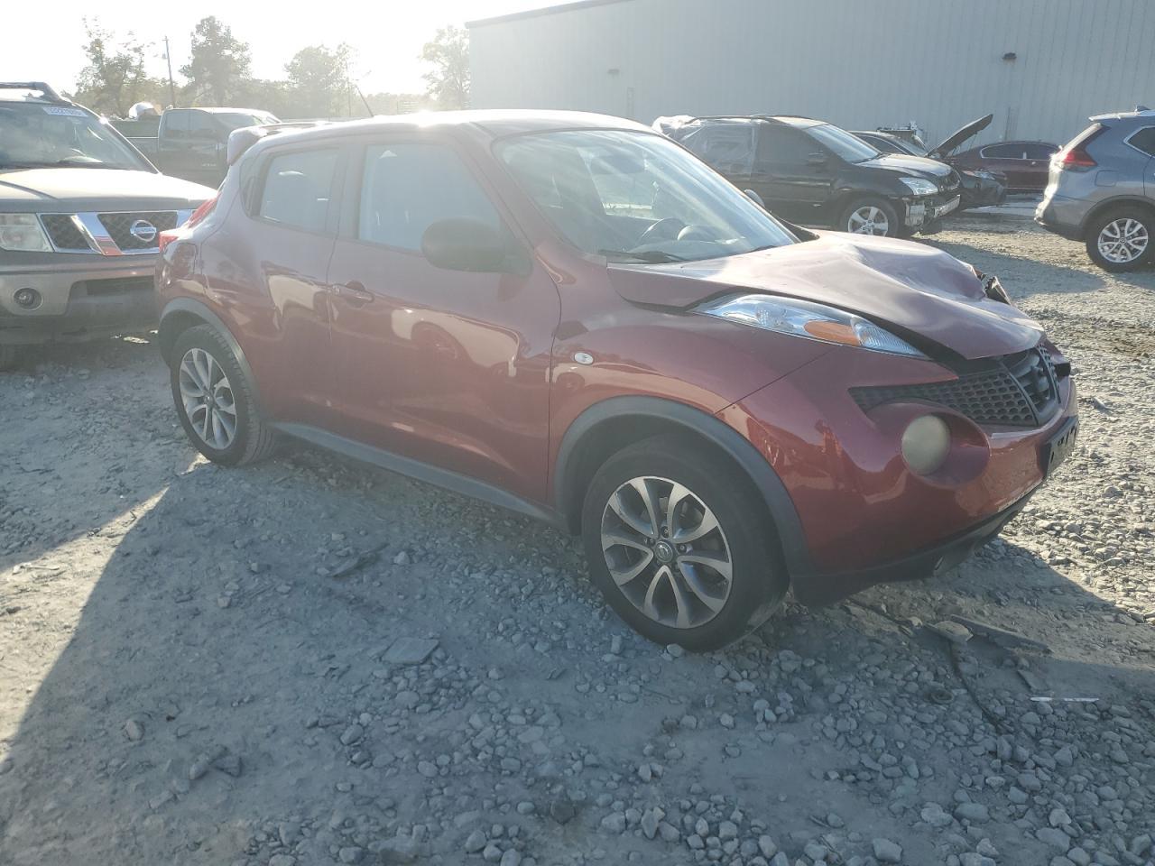 2011 NISSAN Juke