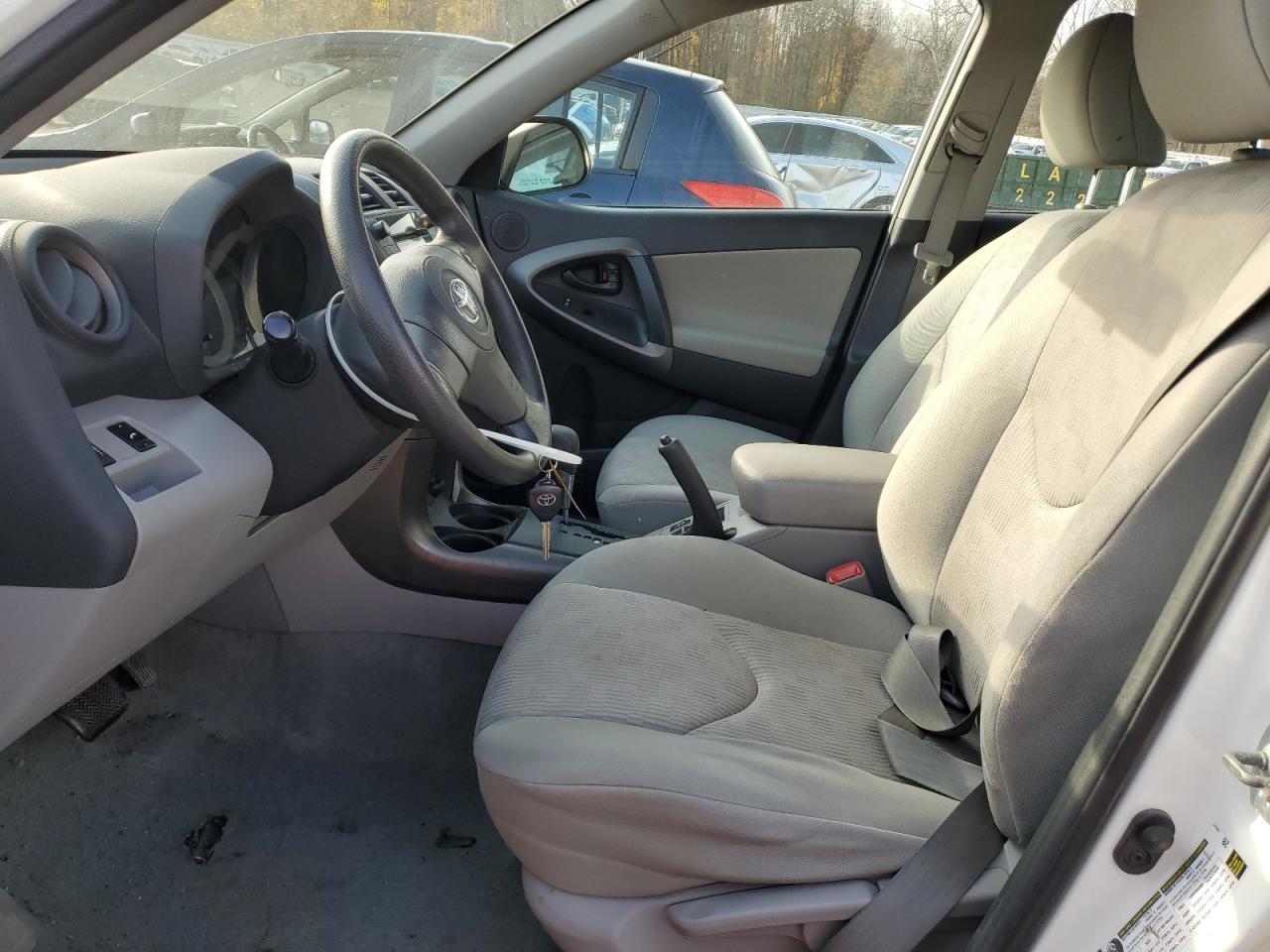 2011 TOYOTA RAV4