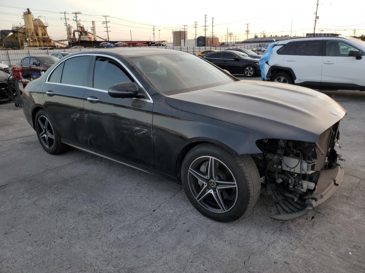 2021 MERCEDES-BENZ E-Class