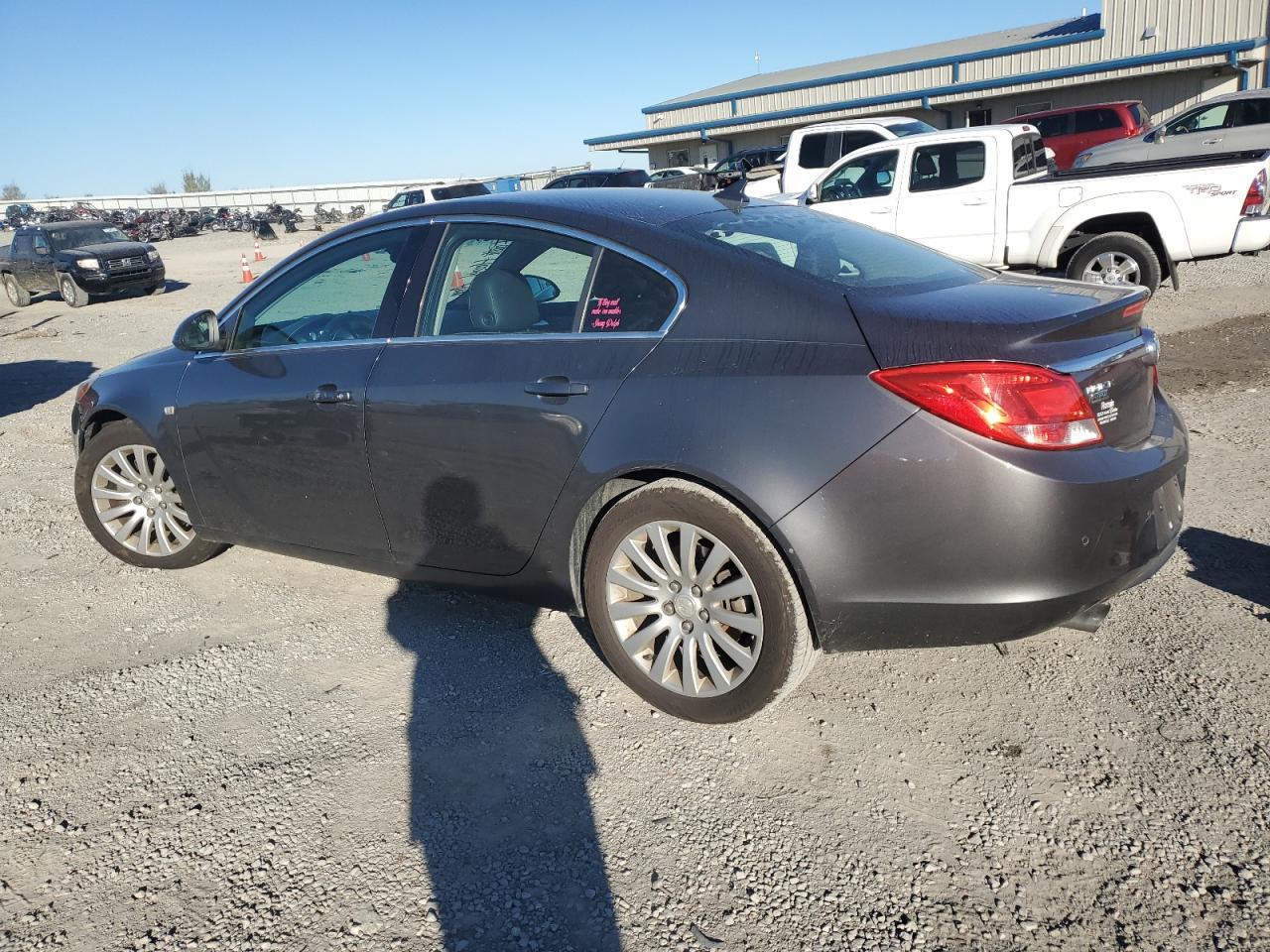 2011 BUICK Regal