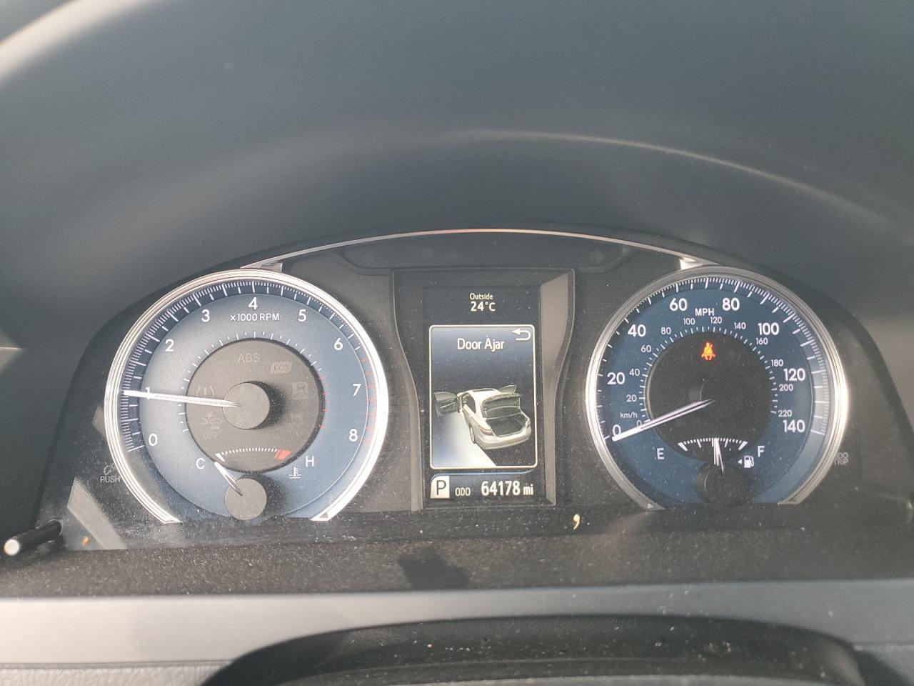 2016 TOYOTA CAMRY