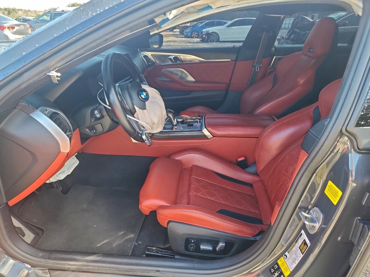 2022 BMW M8