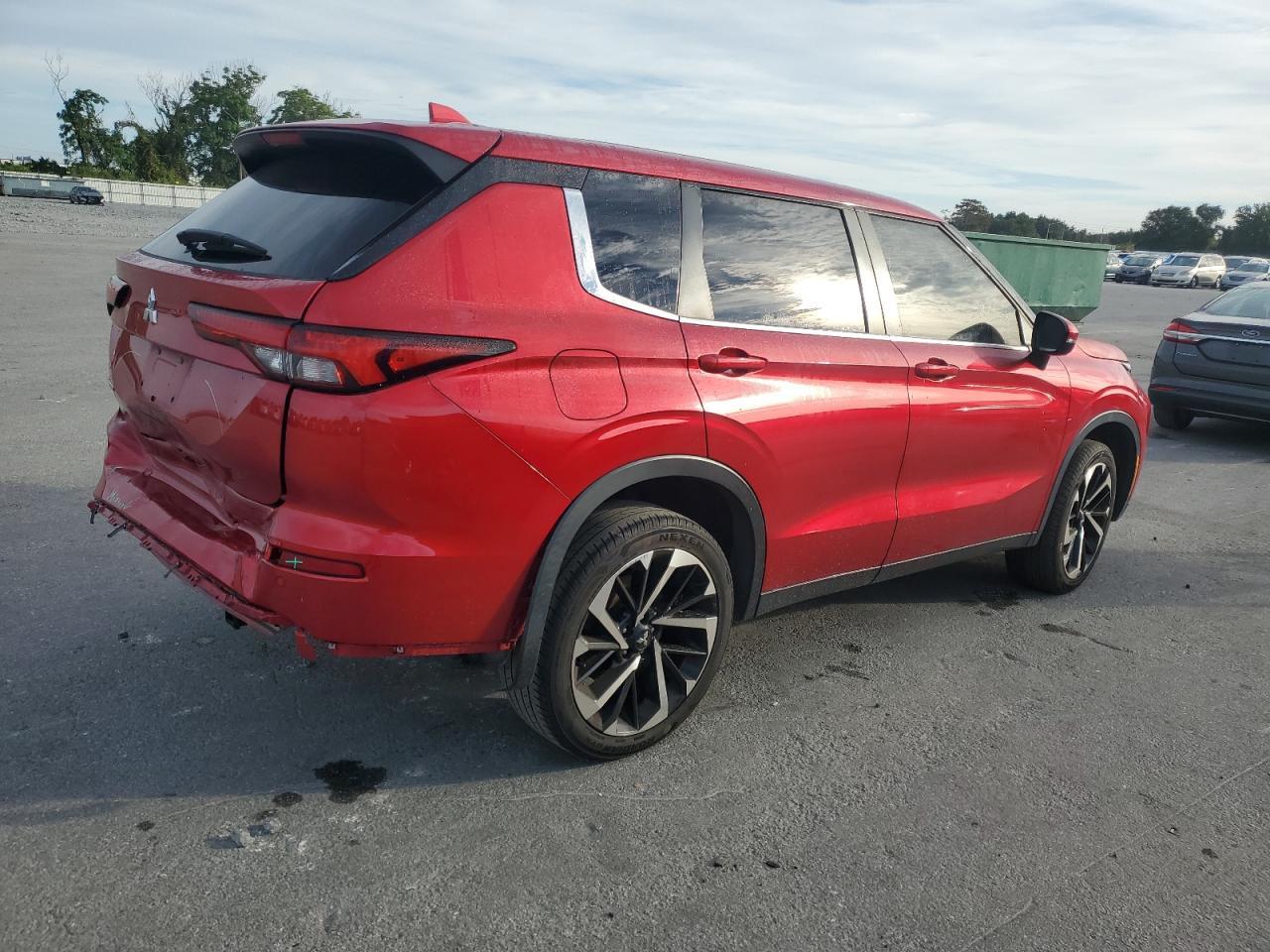 2022 MITSUBISHI outlander
