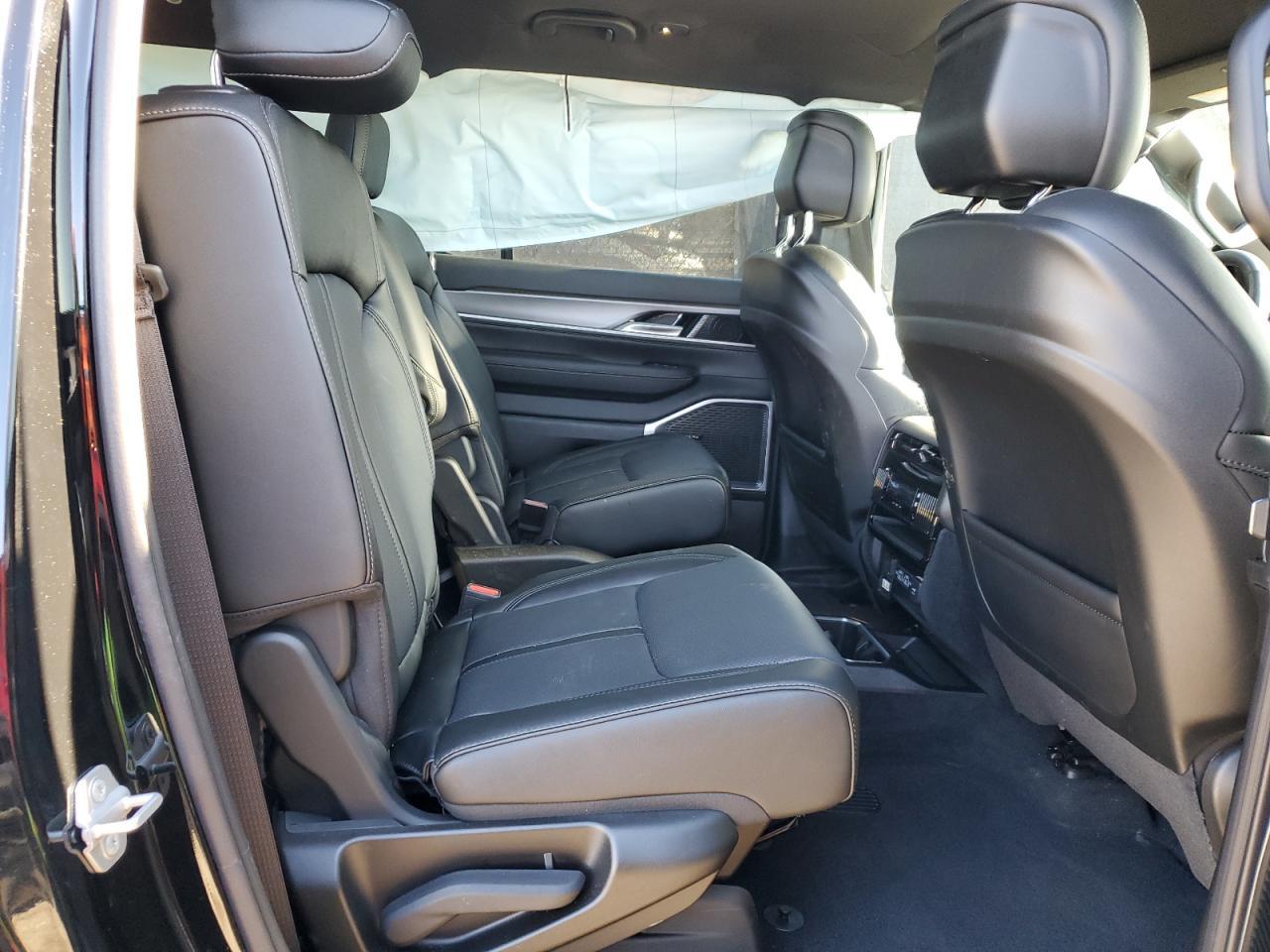 2025 JEEP Wagoneer