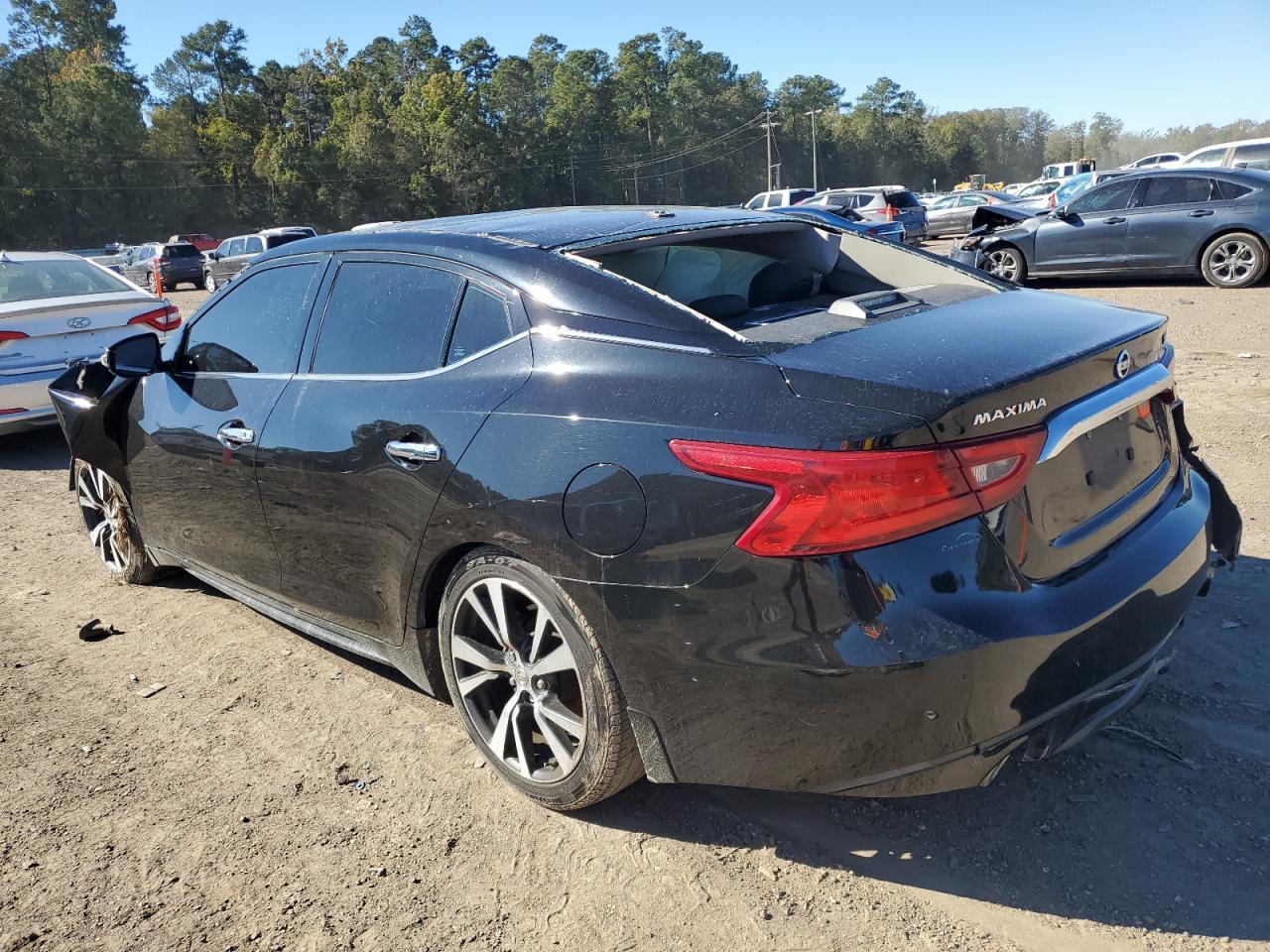2017 NISSAN Maxima