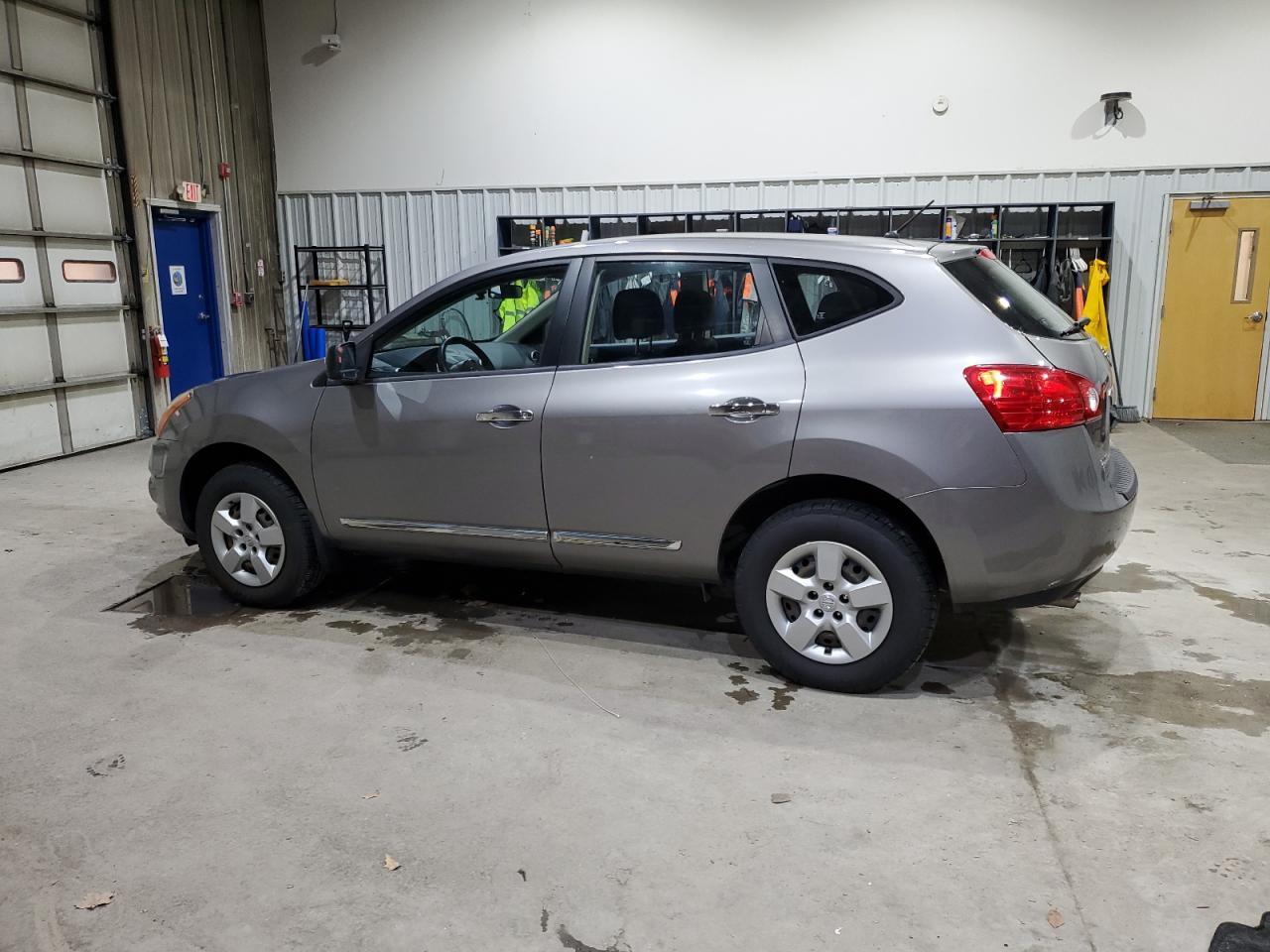 2014 NISSAN ROGUE