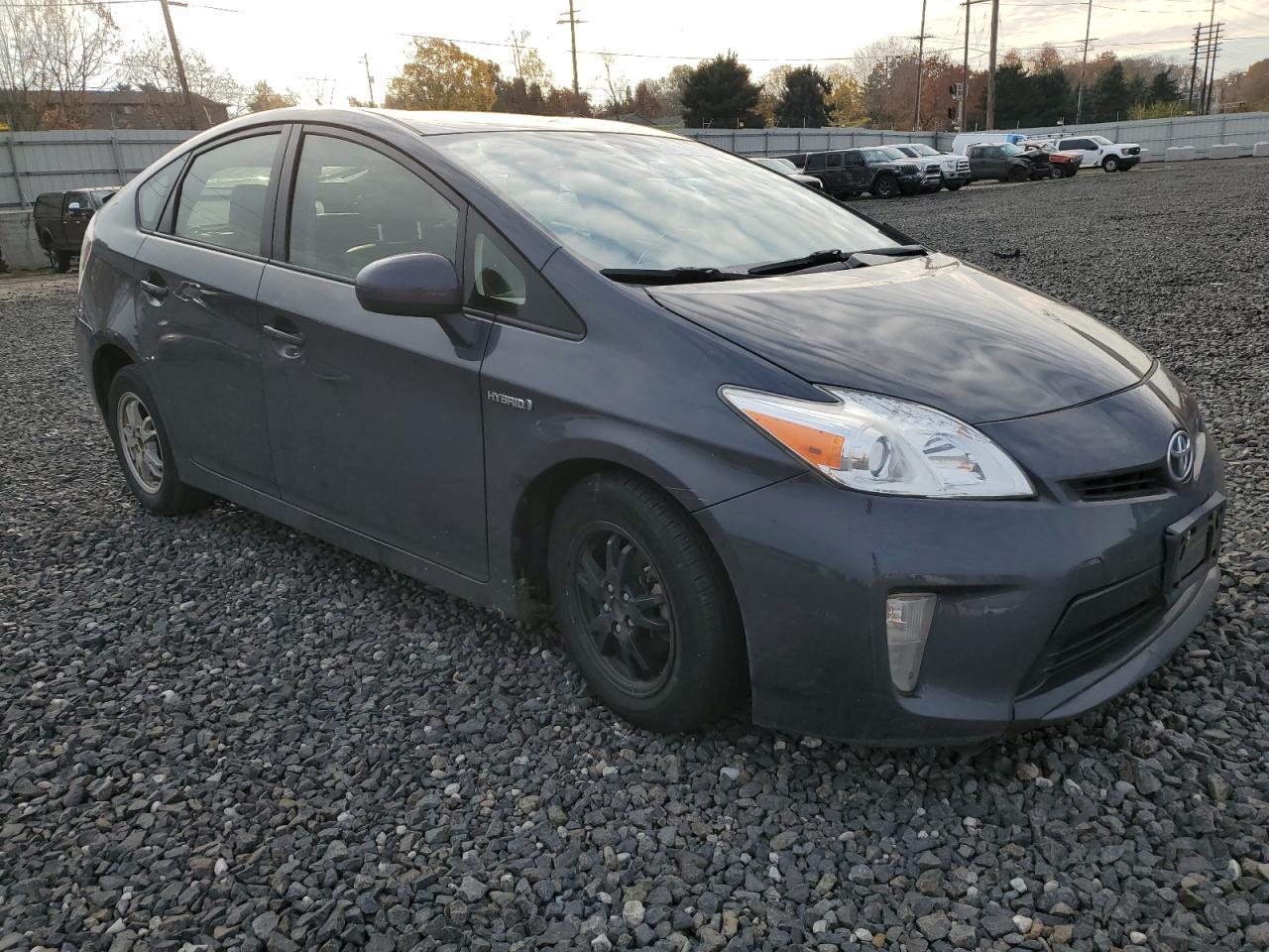 2015 TOYOTA PRIUS