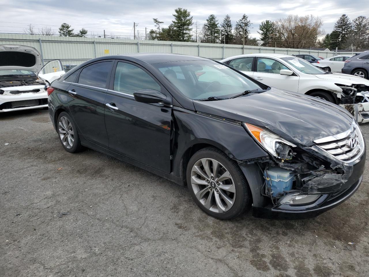 2011 HYUNDAI SONATA