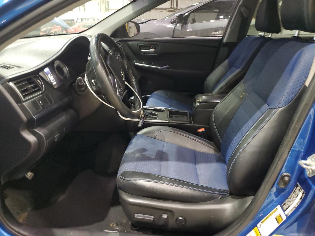 2016 TOYOTA CAMRY