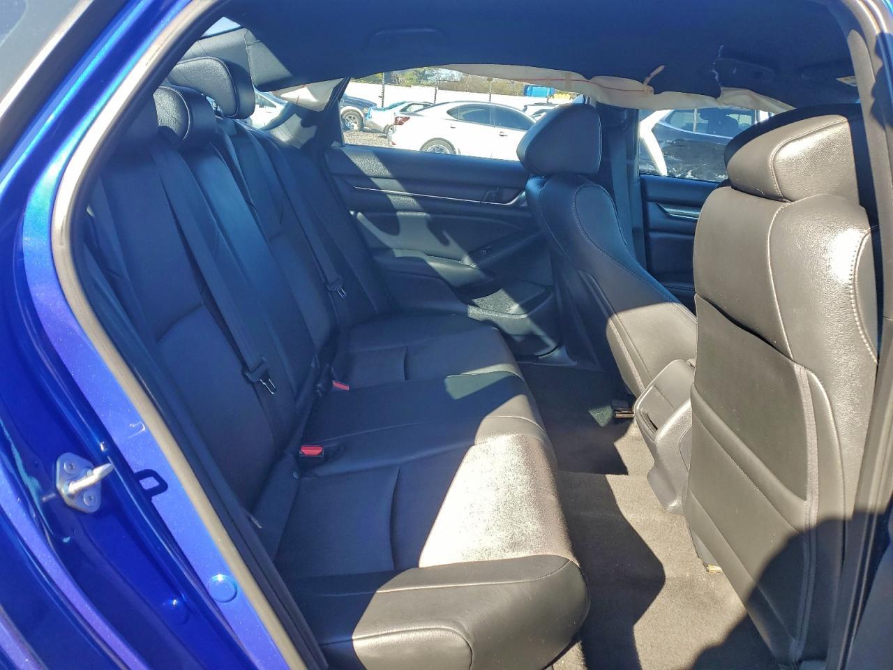 2019 HONDA ACCORD