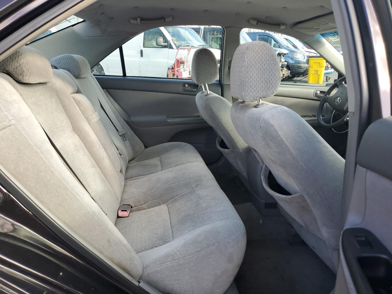 2004 TOYOTA CAMRY