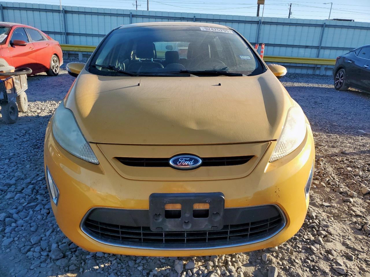 2011 FORD Fiesta