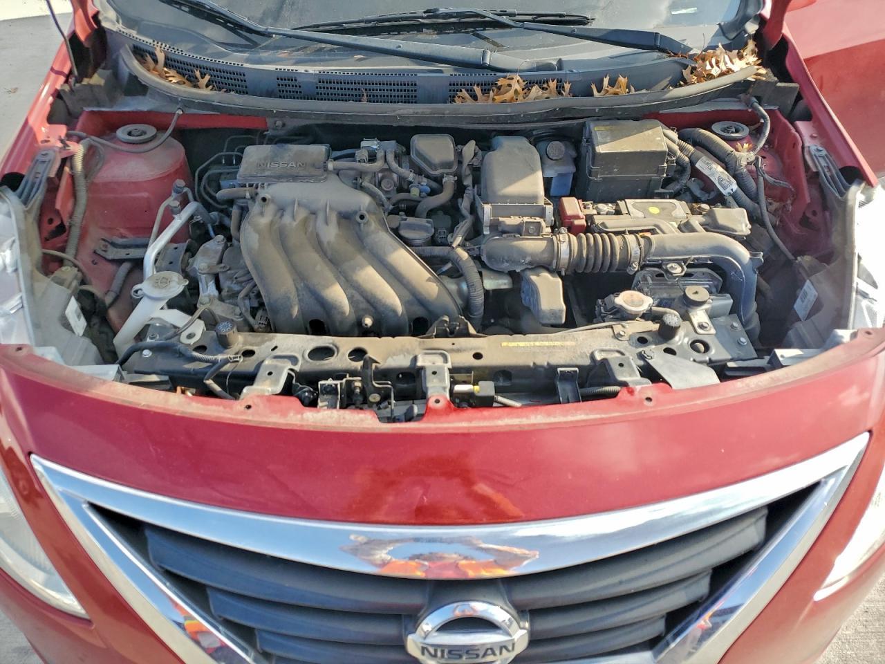2015 NISSAN VERSA