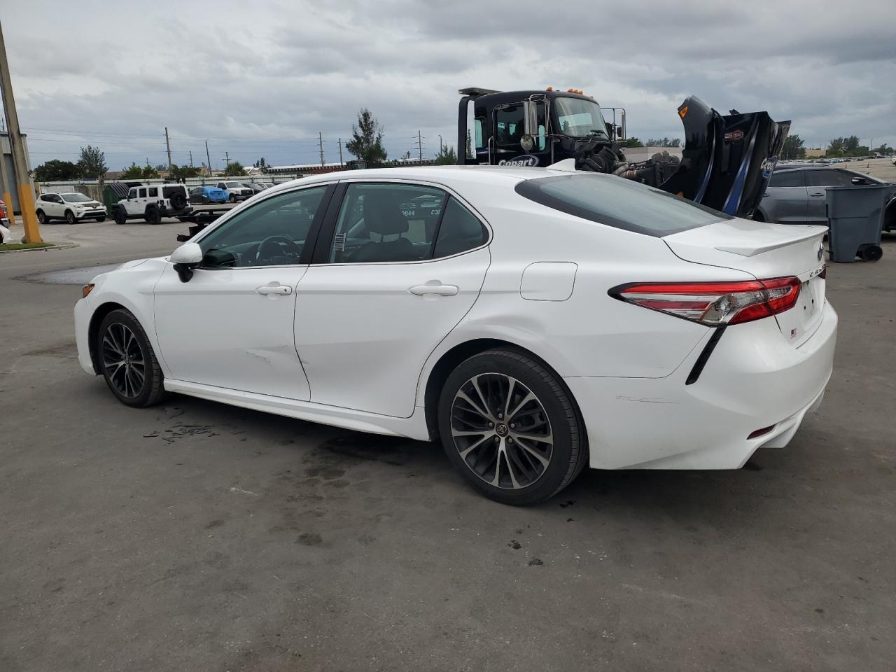 2019 TOYOTA CAMRY