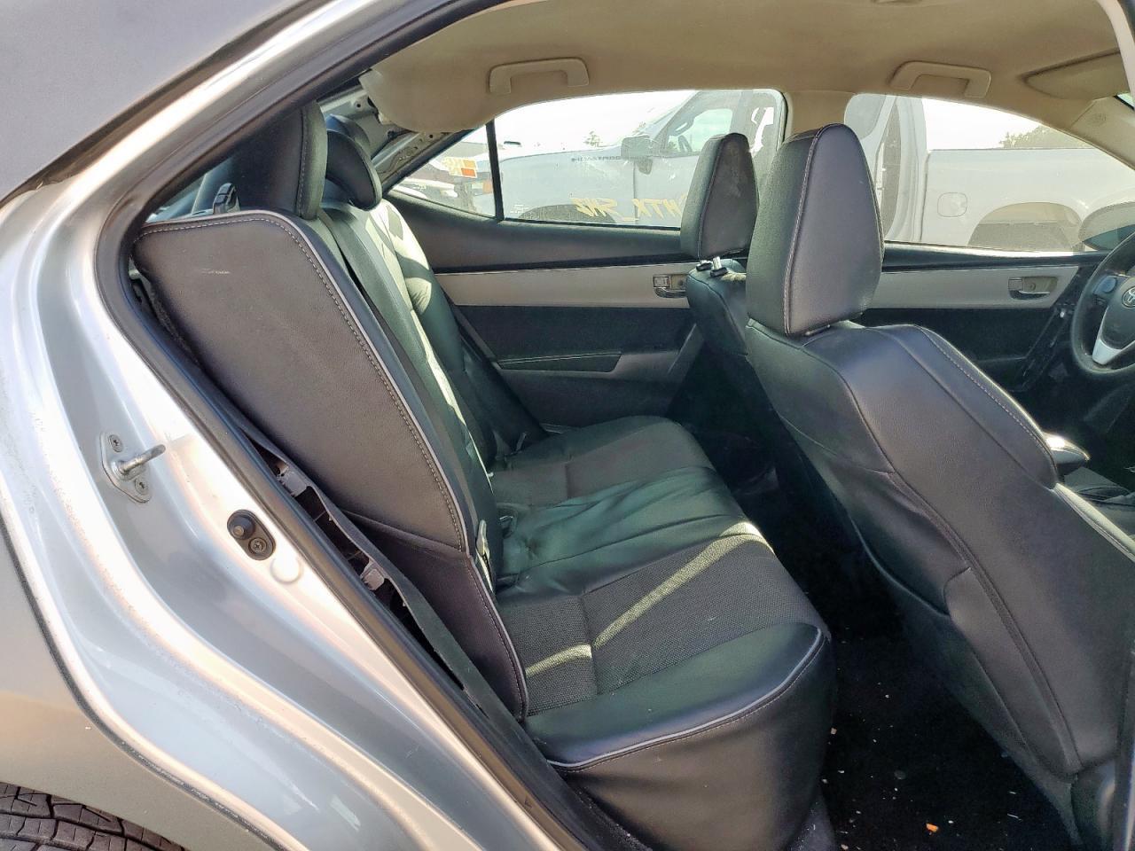 2017 TOYOTA COROLLA