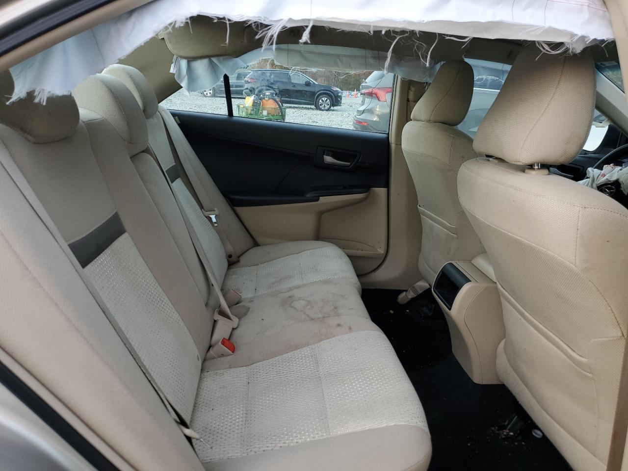 2014 TOYOTA CAMRY