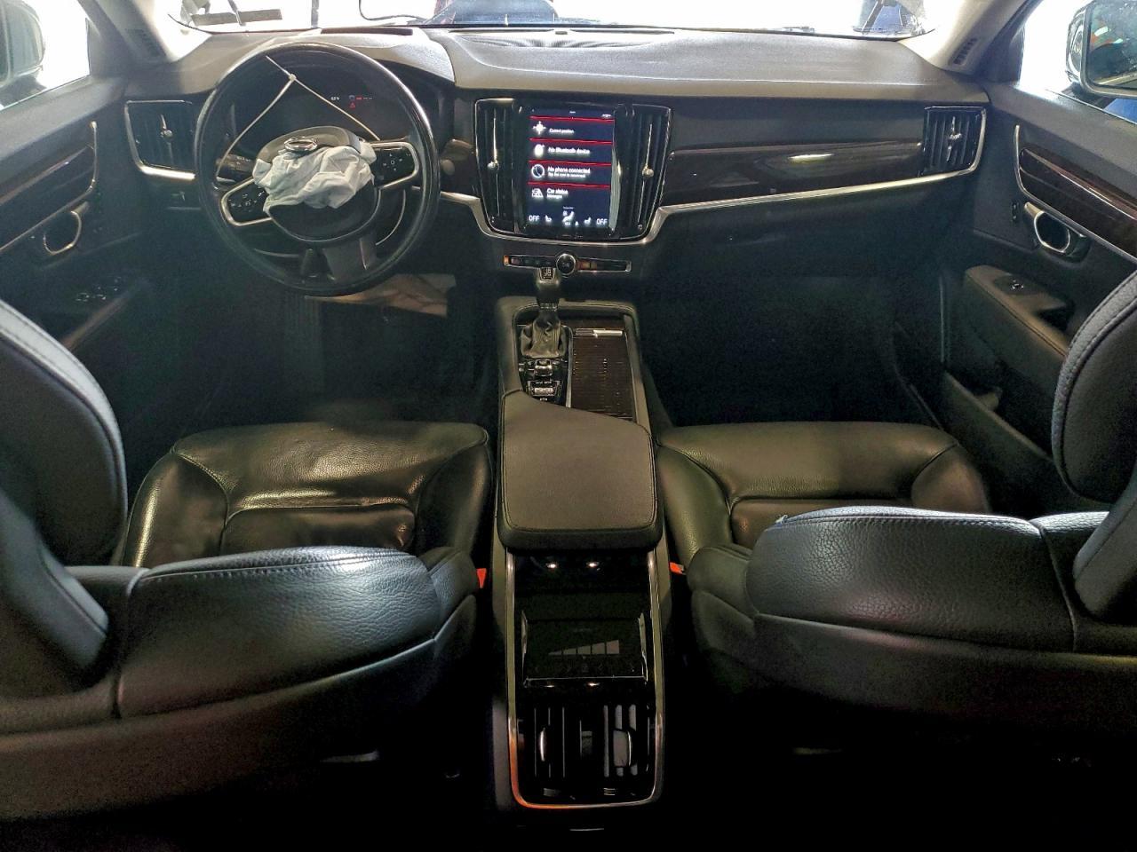 2018 VOLVO S90