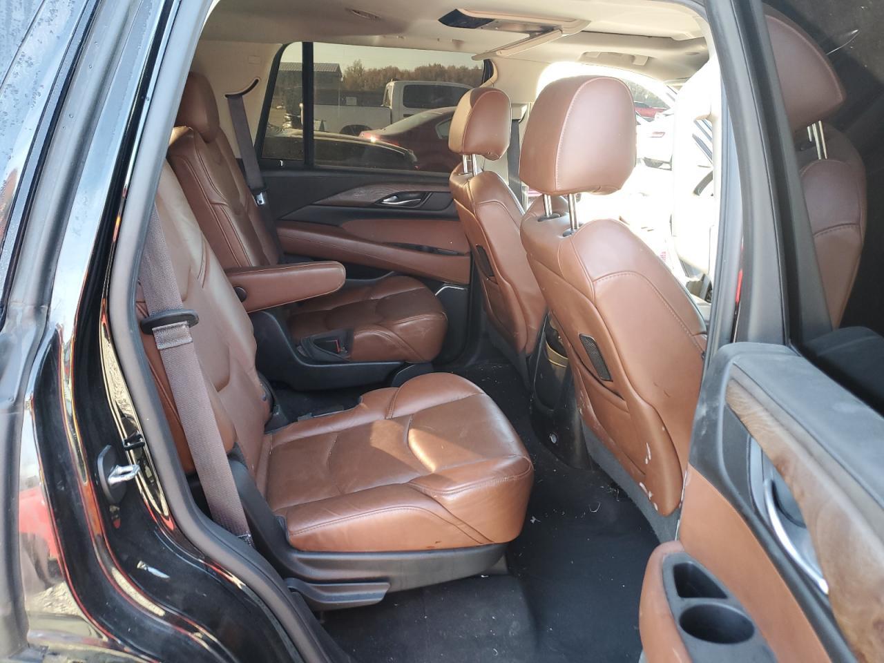 2016 CADILLAC ESCALADE
