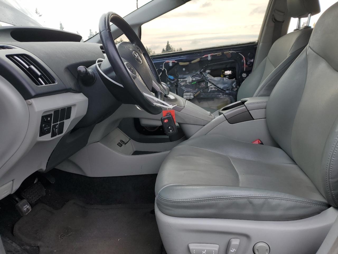 2013 TOYOTA PRIUS