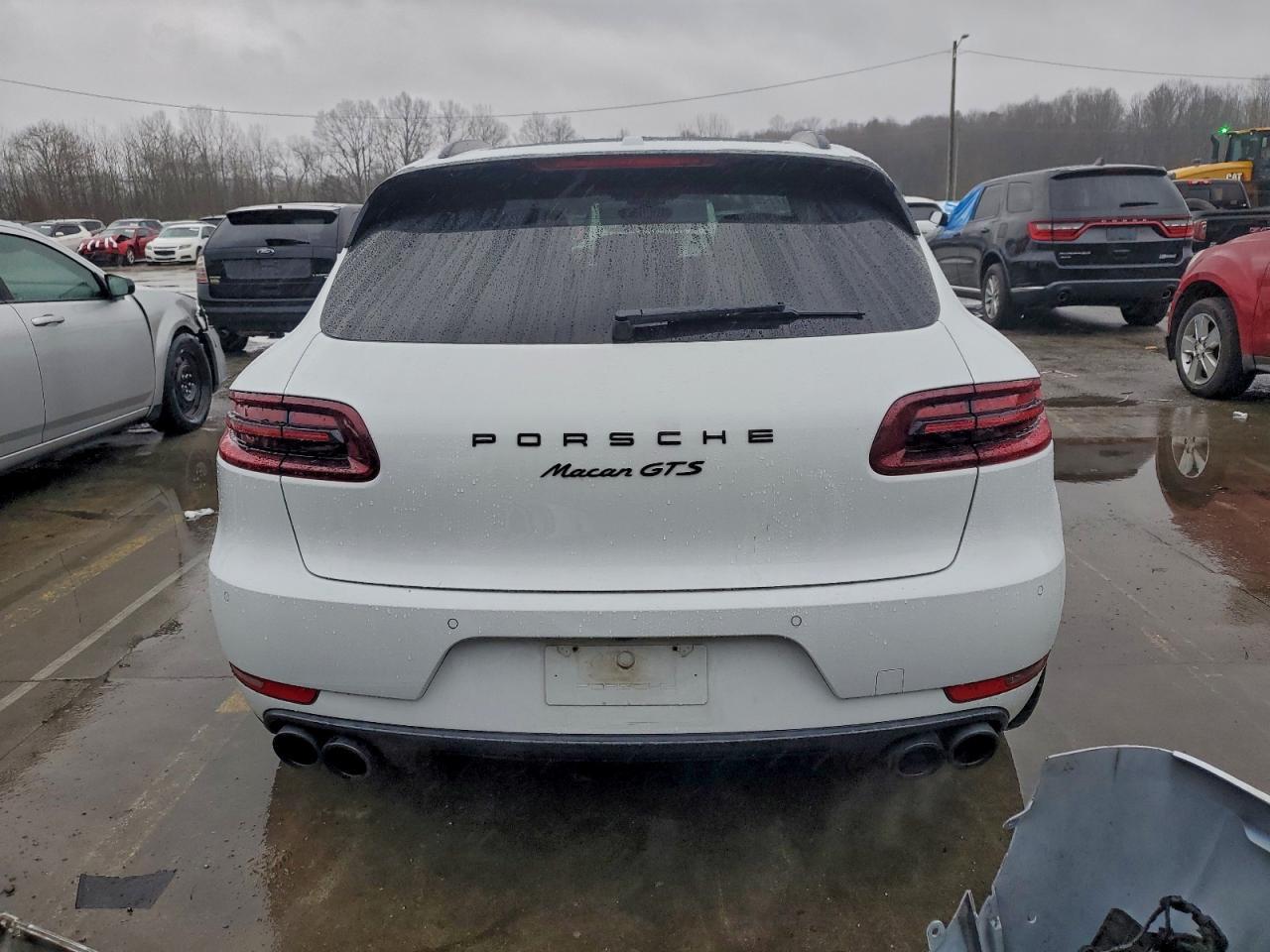 2017 PORSCHE Macan