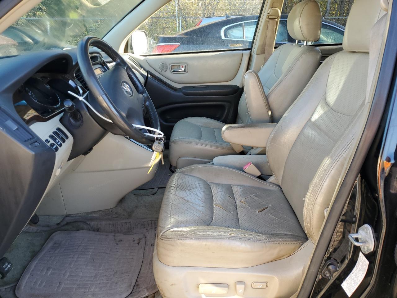2001 TOYOTA HIGHLANDER