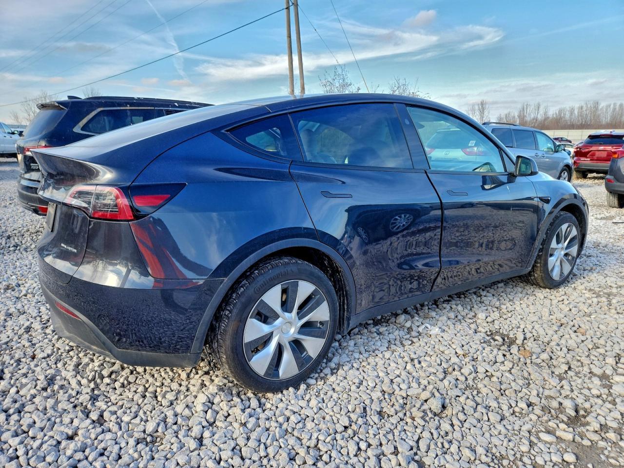 2024 TESLA MODEL Y