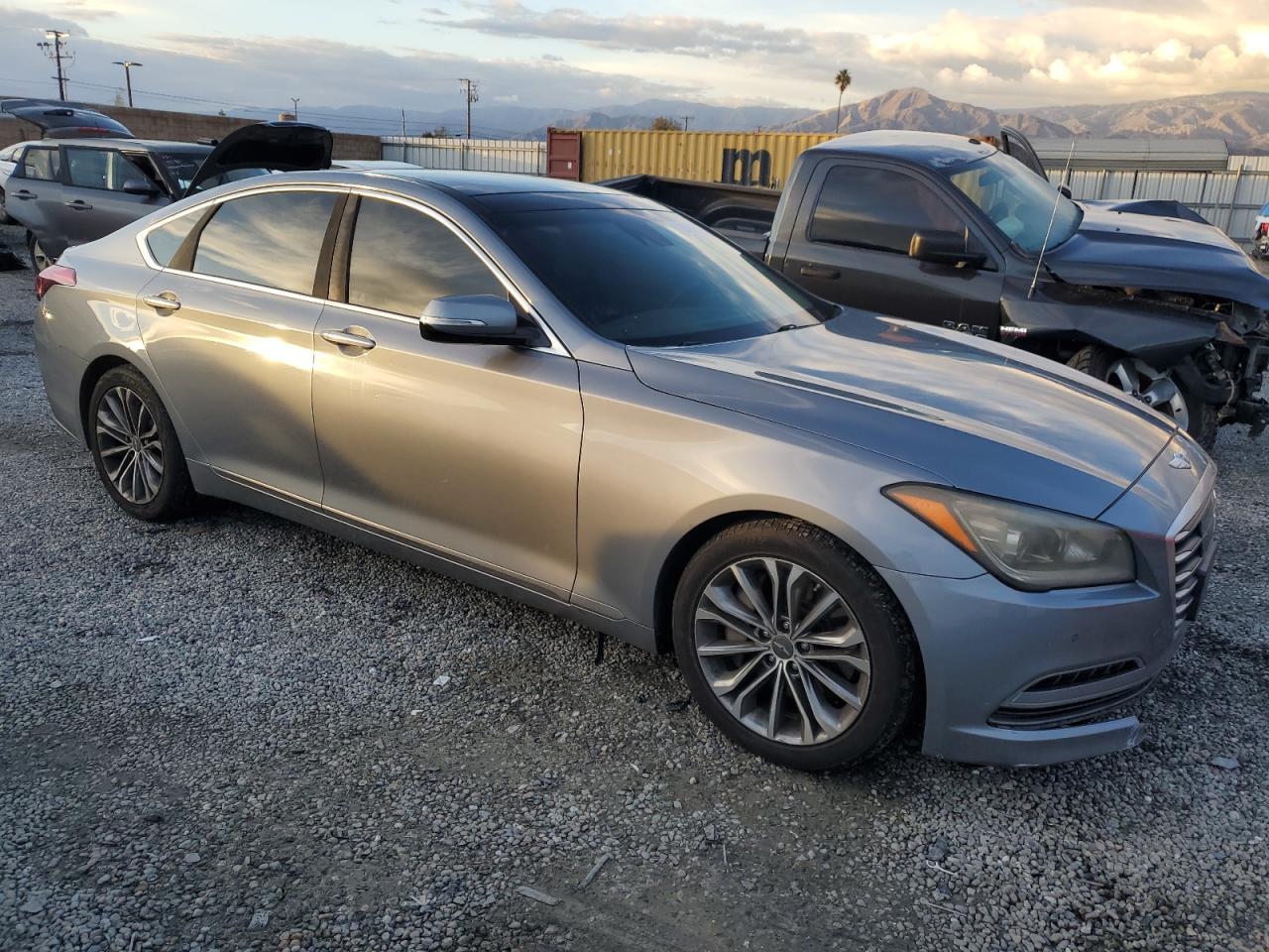 2015 HYUNDAI GENESIS