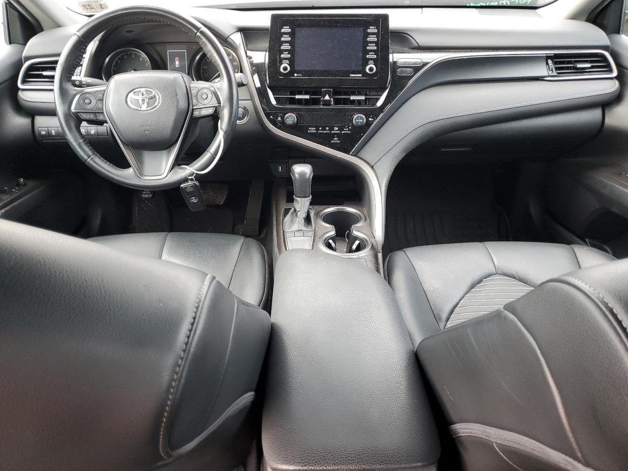 2022 TOYOTA CAMRY