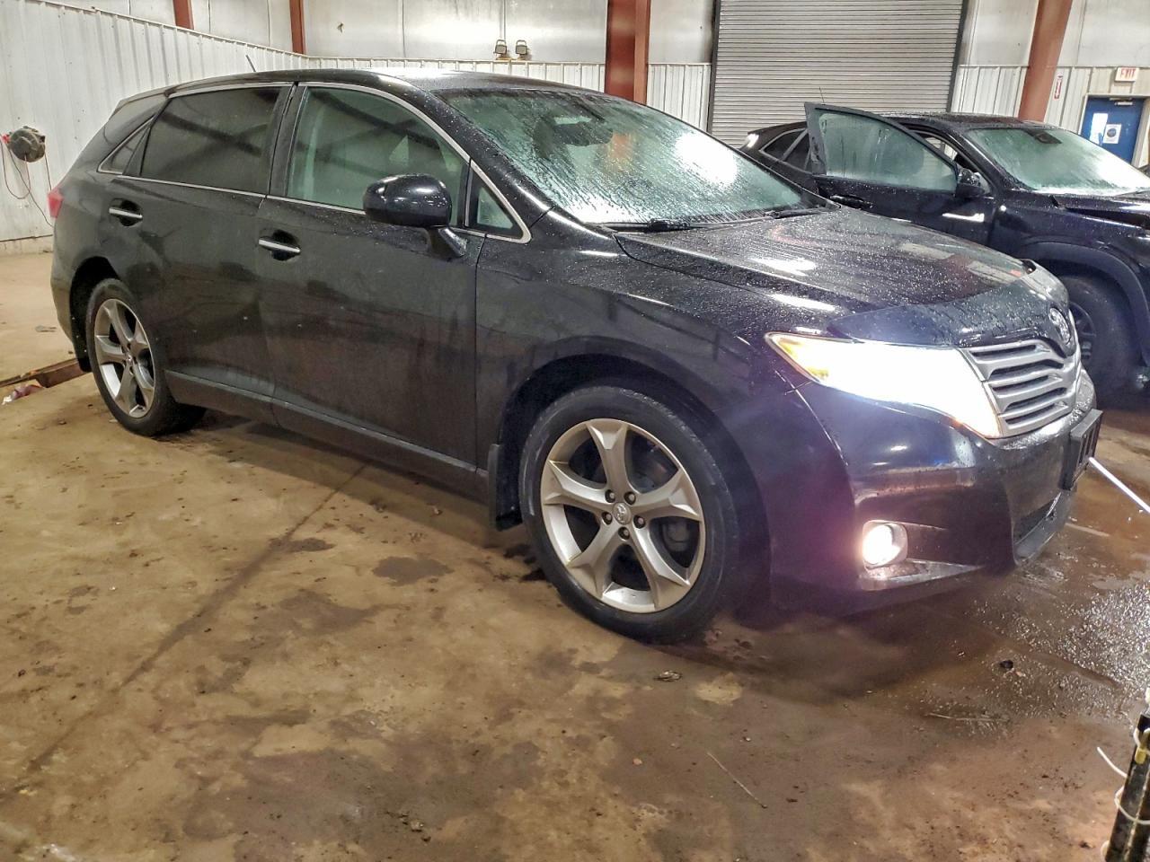 2011 TOYOTA VENZA