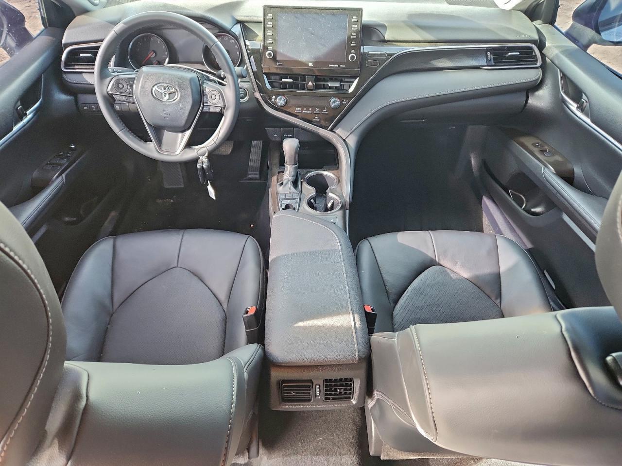 2024 TOYOTA CAMRY