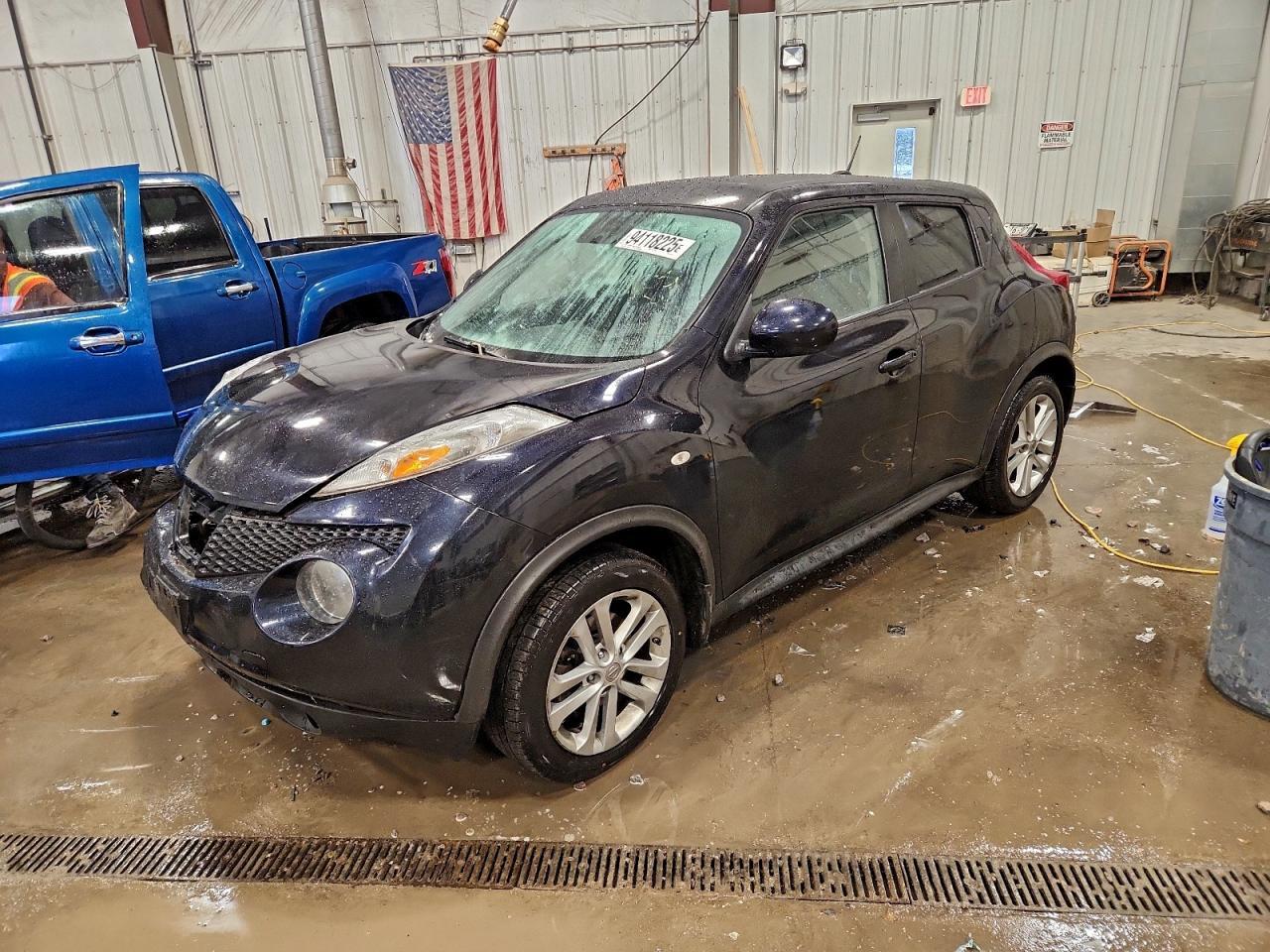 2011 NISSAN Juke