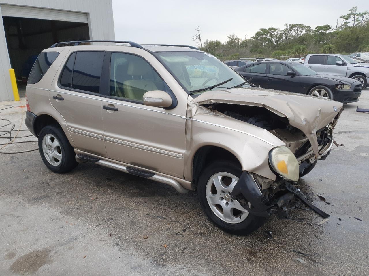 2002 MERCEDES-BENZ ML-Class