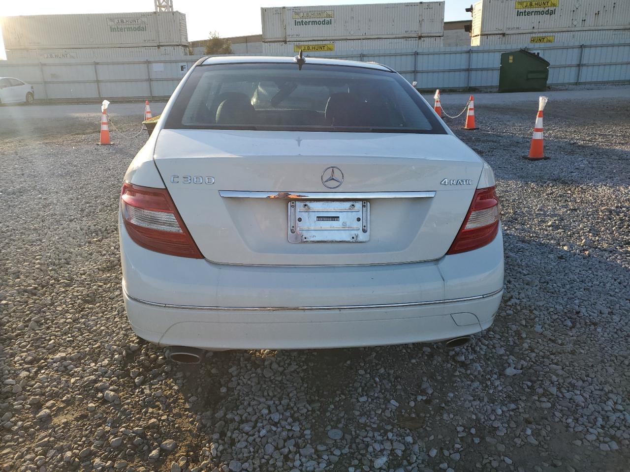 2011 MERCEDES-BENZ C-CLASS