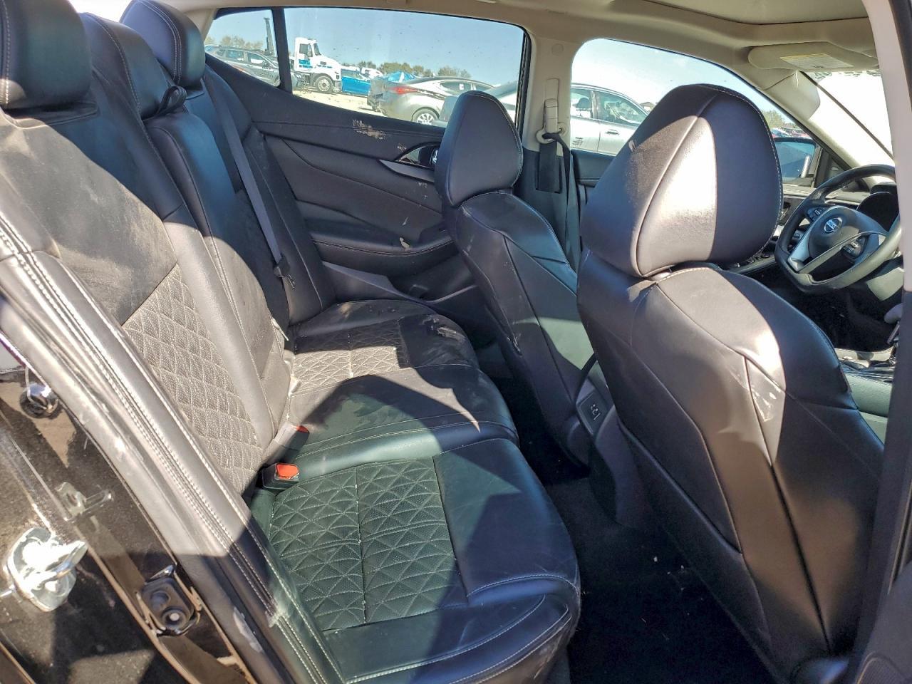 2021 NISSAN Maxima