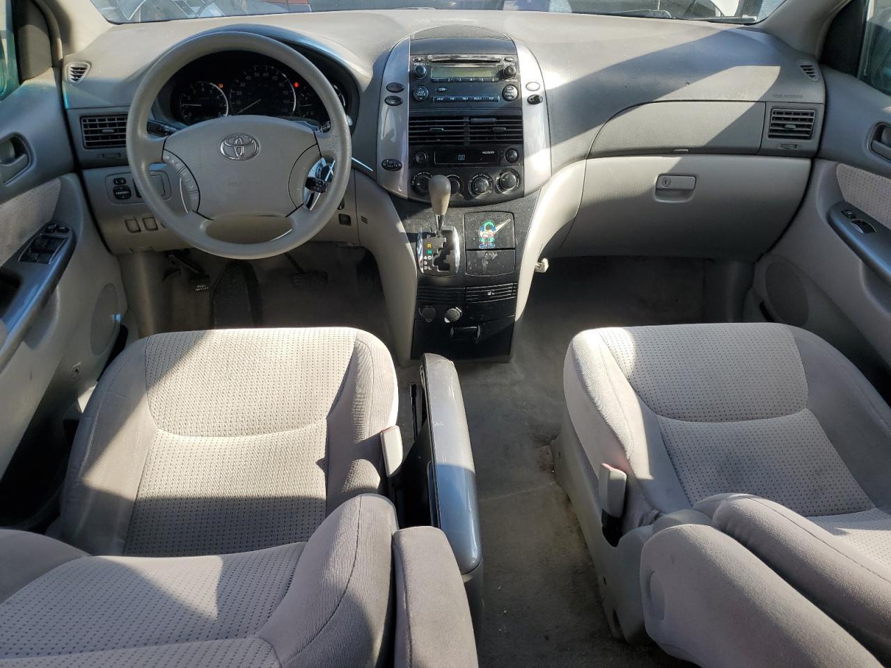 2008 TOYOTA SIENNA