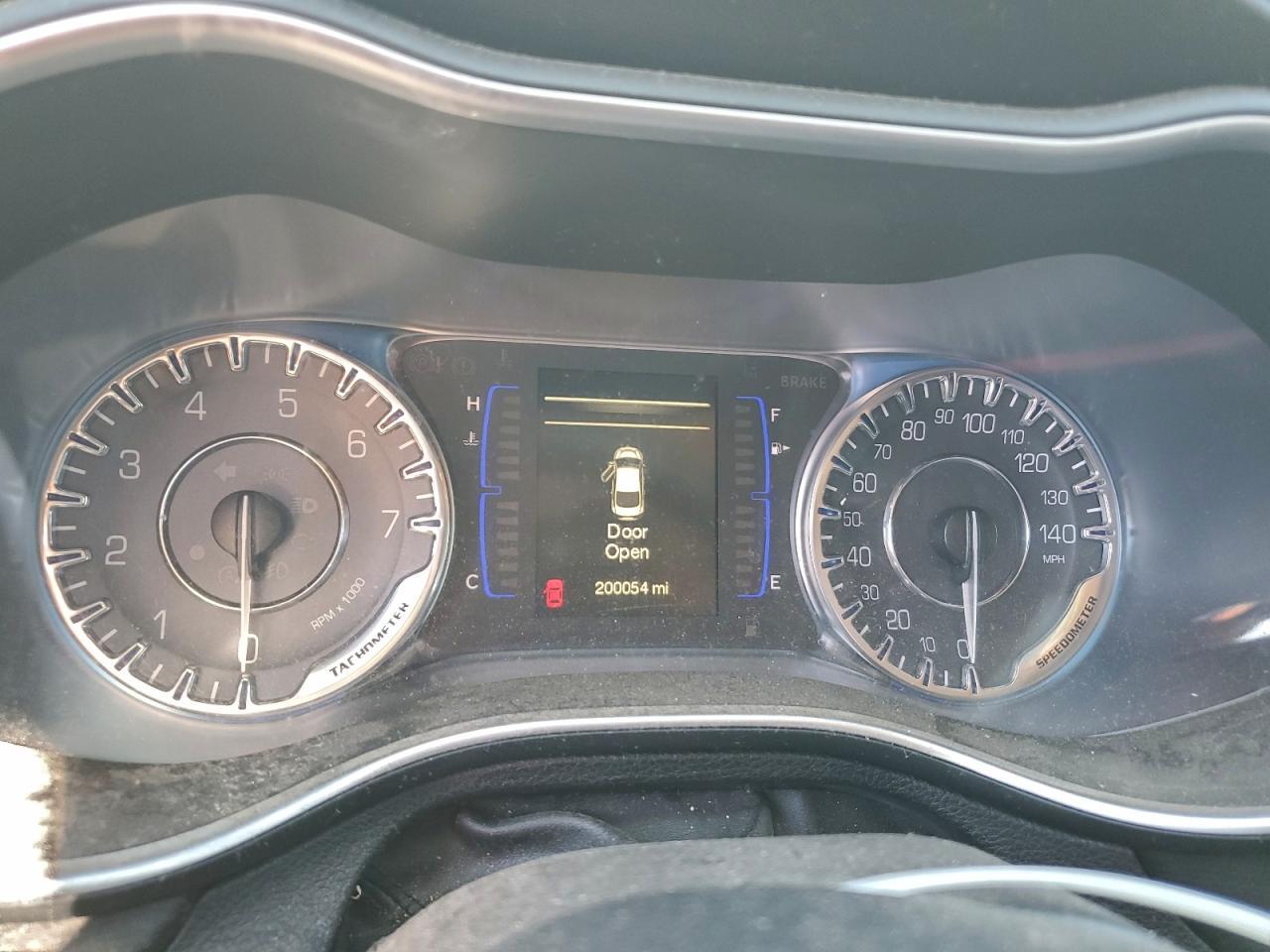 2015 CHRYSLER 200