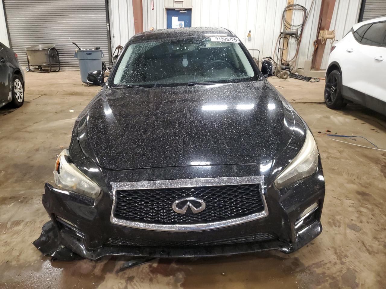 2014 INFINITI Q50