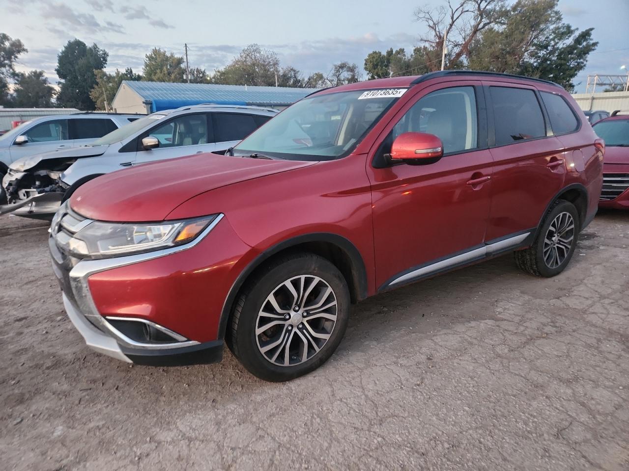 2016 MITSUBISHI outlander