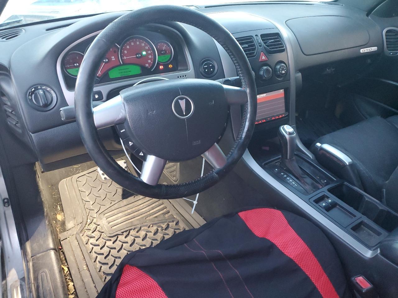 2004 PONTIAC Gto