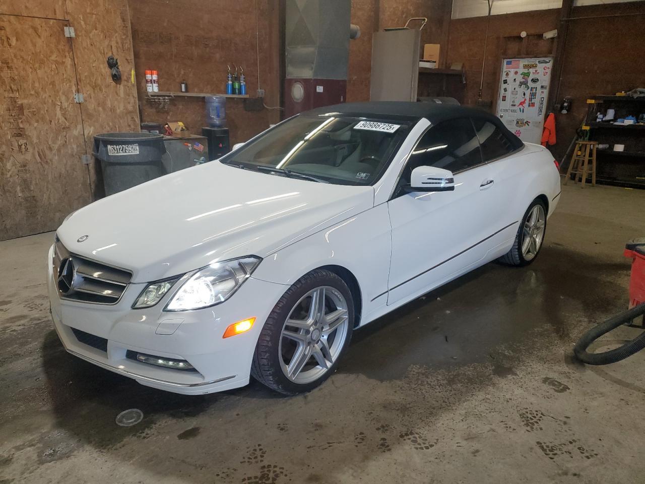 2013 MERCEDES-BENZ E-Class