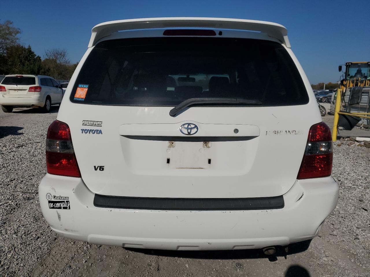 2004 TOYOTA HIGHLANDER