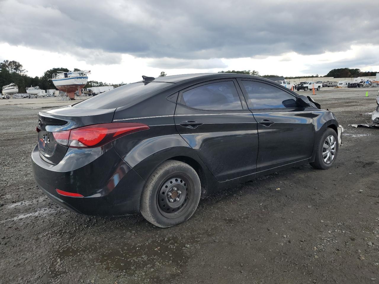 2016 HYUNDAI ELANTRA