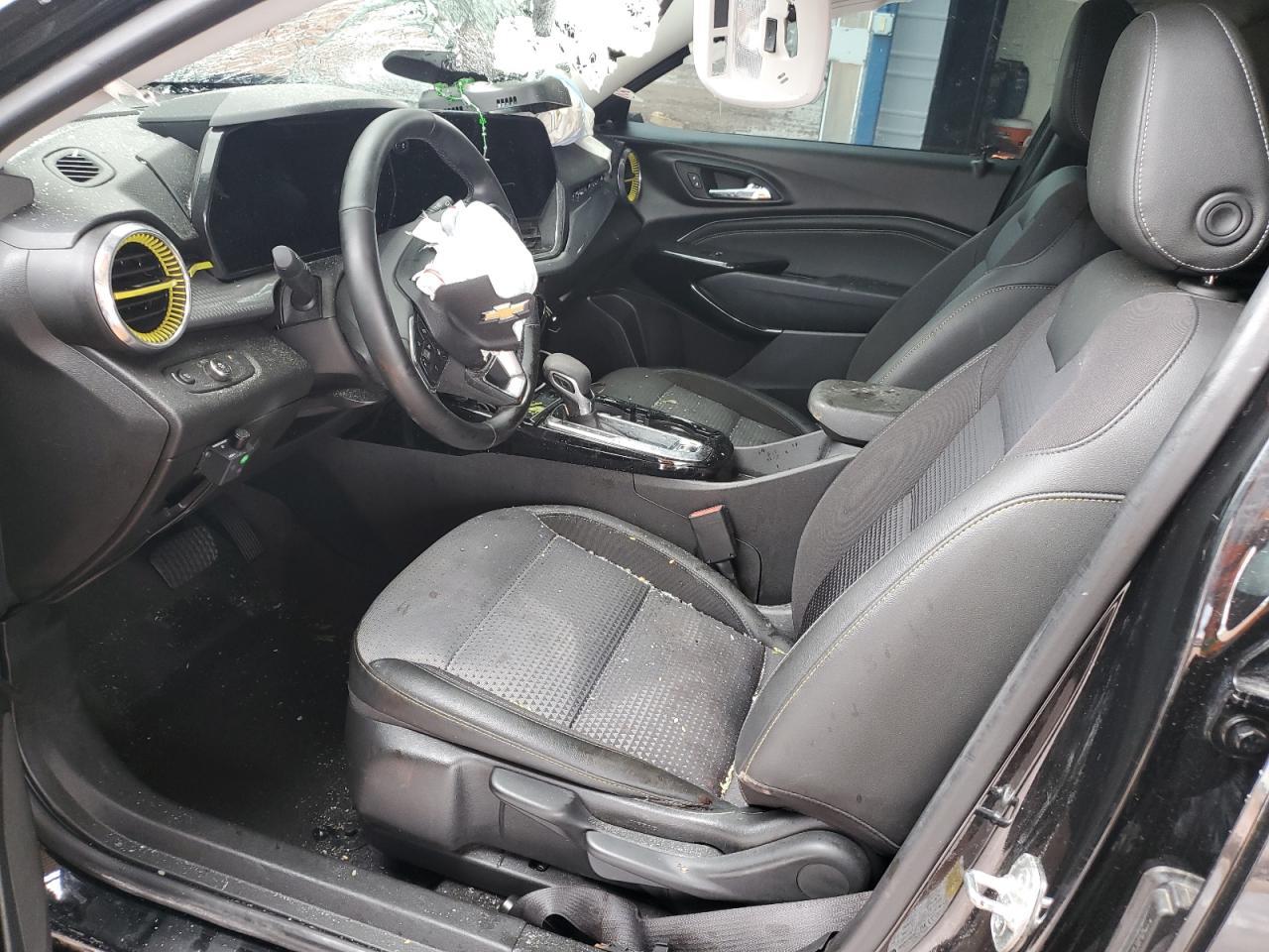 2025 CHEVROLET TRAX