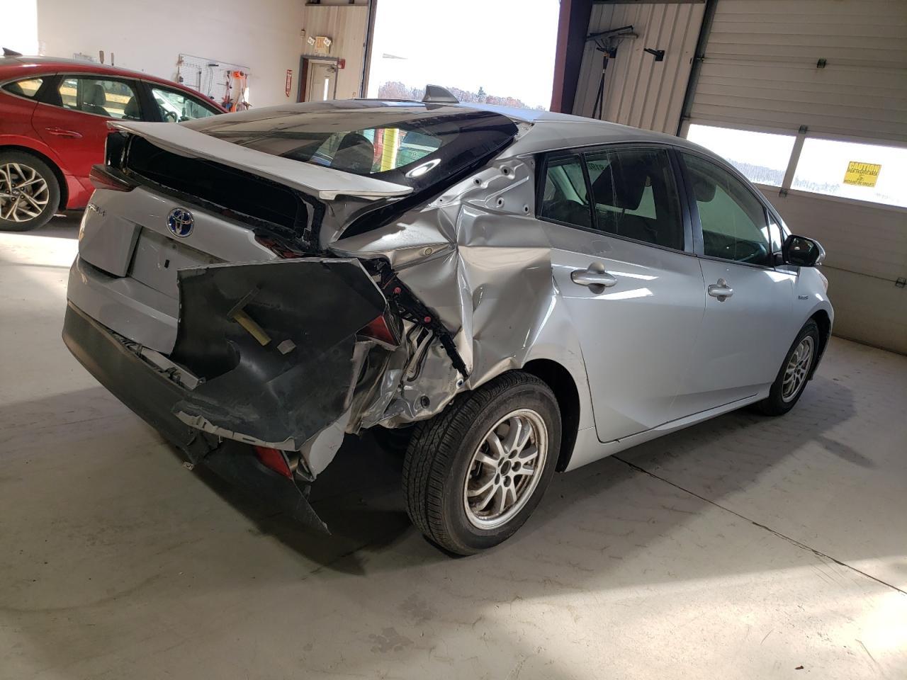 2022 TOYOTA PRIUS