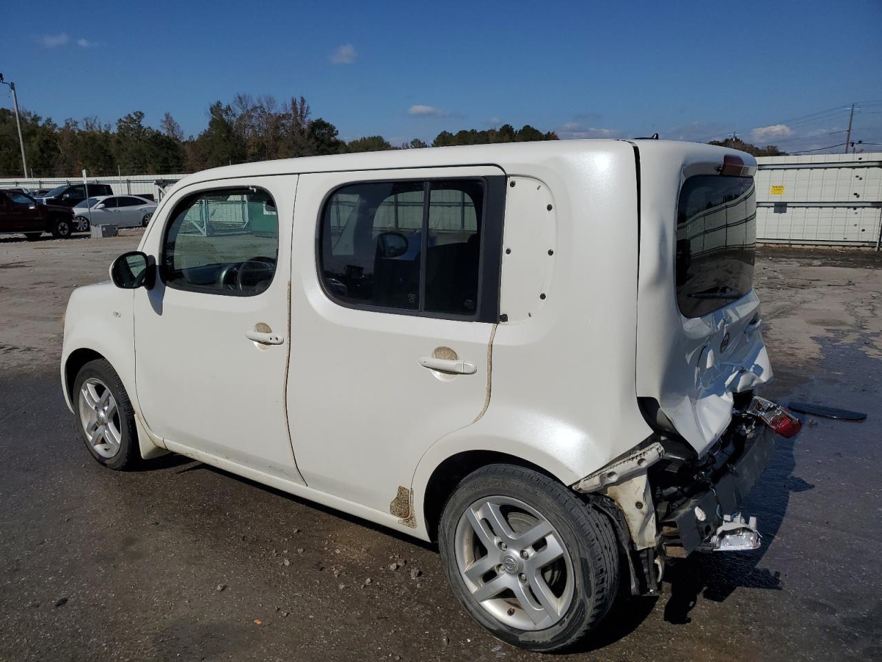 2012 NISSAN CUBE