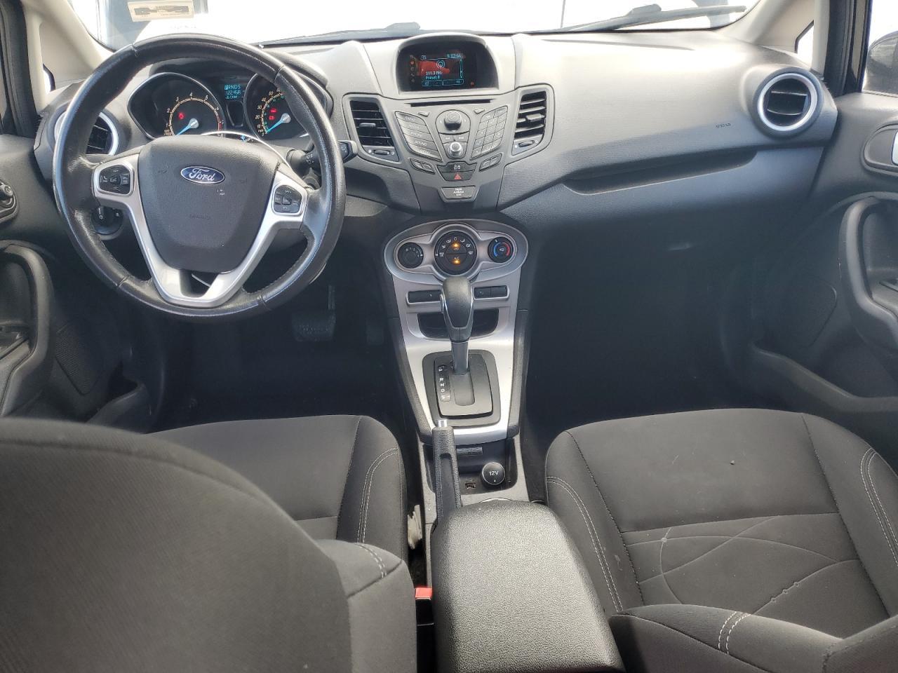 2014 FORD Fiesta
