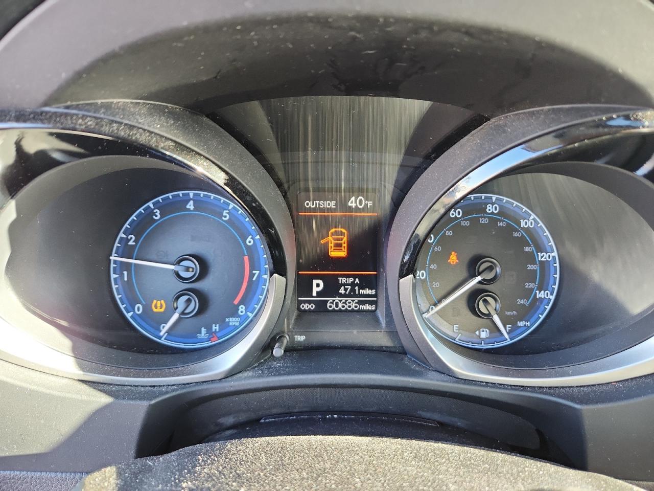 2016 TOYOTA COROLLA