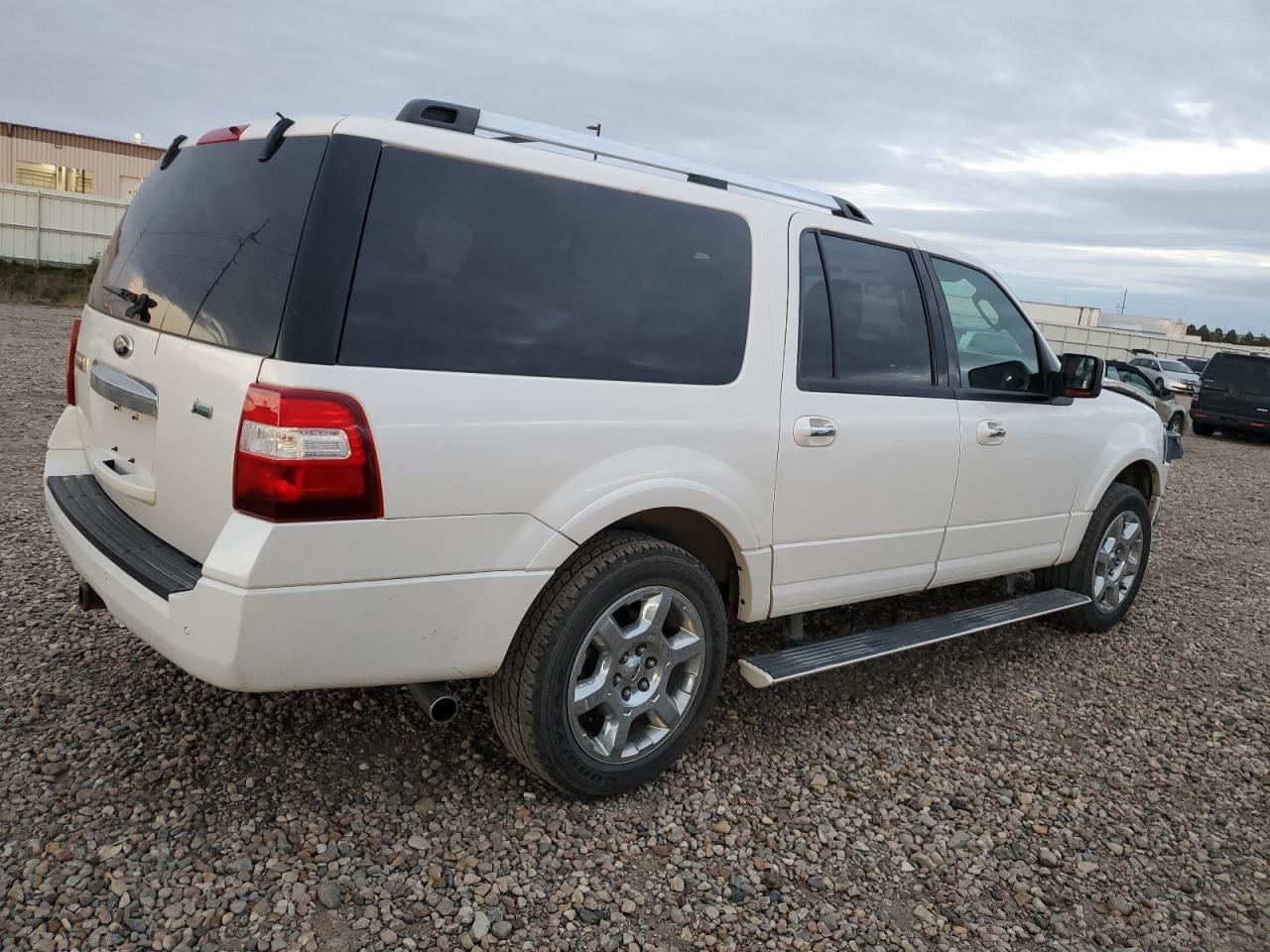 2013 FORD Expedition