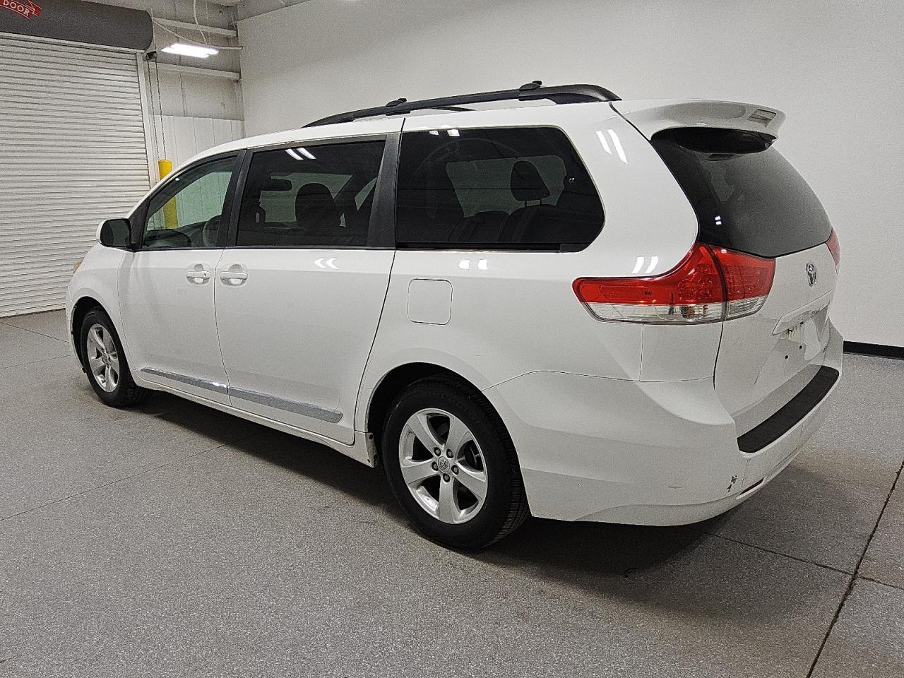 2014 TOYOTA SIENNA